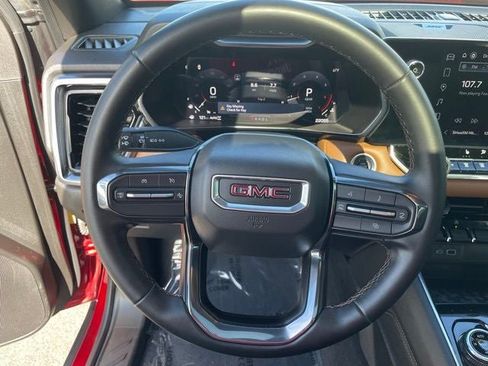Used 2024 GMC Canyon AT4 w/ Technology Package AWD/4WD image 17
