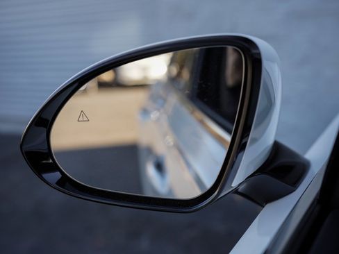 Used 2023 Genesis GV70 2.5T Select image 36