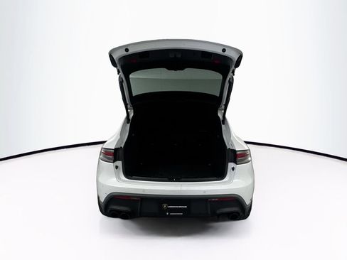 Used 2023 Porsche Macan Turbo AWD/4WD image 30