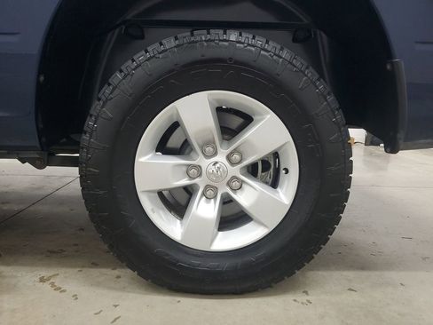 Used 2021 RAM 1500 Classic SLT image 11