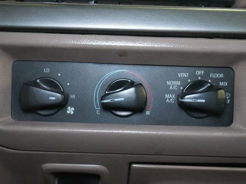 Used 1992 Ford Bronco Eddie Bauer image 31