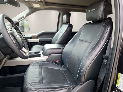 Used 2019 Ford F250 Lariat w/ Lariat Ultimate Package AWD/4WD image 16