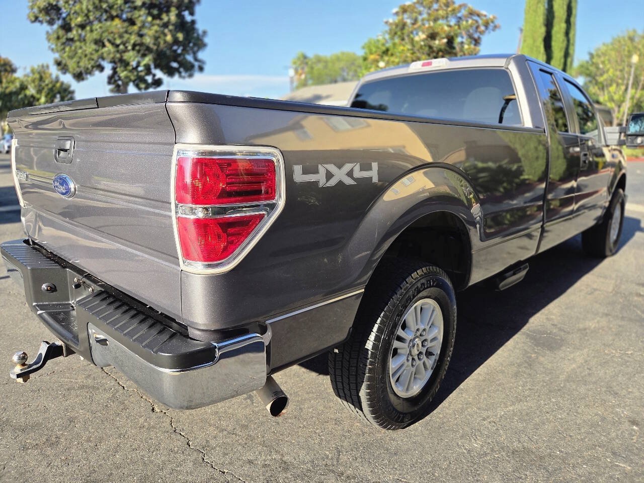 Used 2014 Ford F150 XLT AWD/4WD image 9