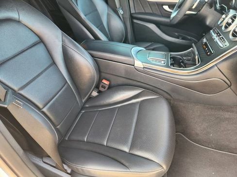 Used 2023 Mercedes-Benz GLC 300 4MATIC Coupe image 15