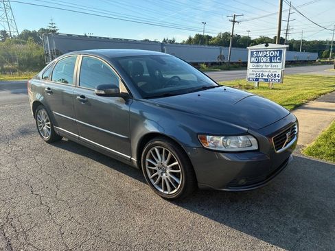 Used 2009 Volvo S40 2.4i FWD image 1