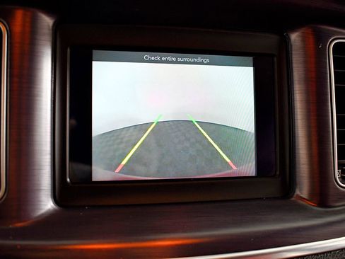 Used 2018 Dodge Charger SXT image 28