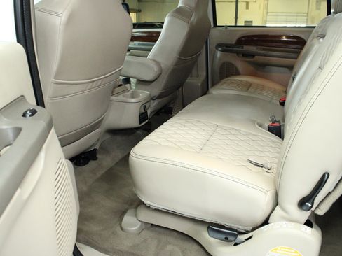 Used 2002 Ford Excursion Limited AWD/4WD image 25