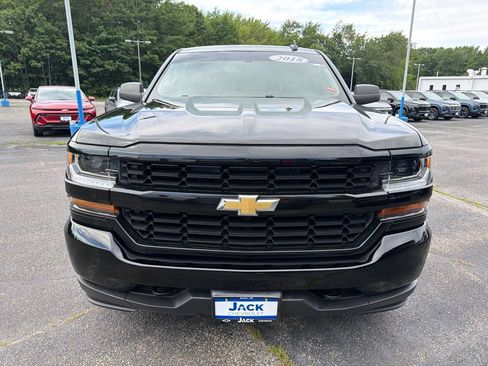 Used 2018 Chevrolet Silverado 1500 Custom w/ Custom Value Package AWD/4WD image 2