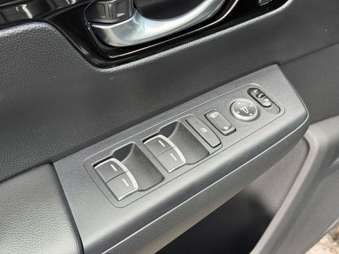 Used 2025 Honda CR-V EX-L image 26