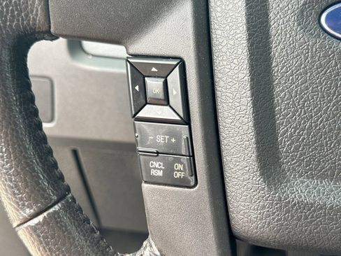 Used 2011 Ford F150 XLT w/ XLT Chrome Pkg AWD/4WD image 25
