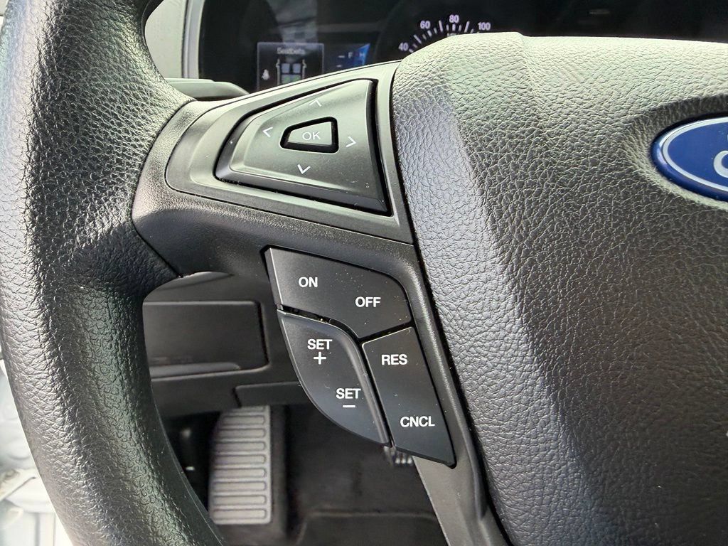 Used 2023 Ford Edge SE AWD/4WD image 11