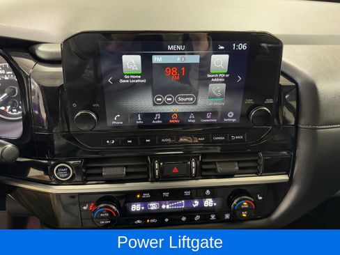 Used 2024 Nissan Pathfinder SL image 27