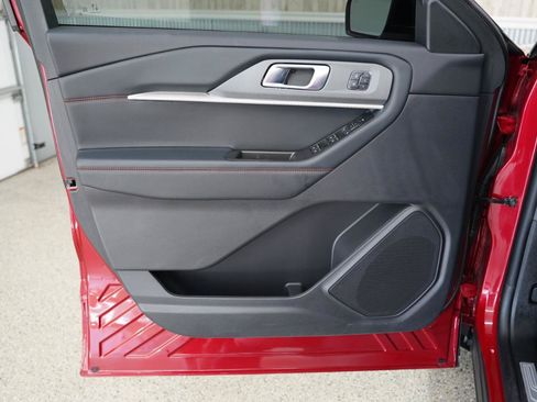 Used 2026 Ford Explorer ST-Line w/ ST-Line Street Pack RWD image 29