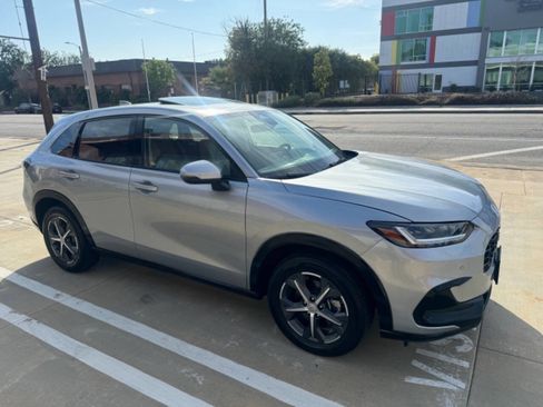 Used 2024 Honda HR-V EX-L image 7