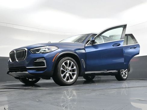 Used 2021 BMW X5 sDrive40i w/ Premium Package image 42