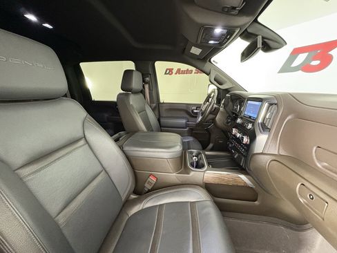 Used 2023 GMC Sierra 2500 Denali image 34
