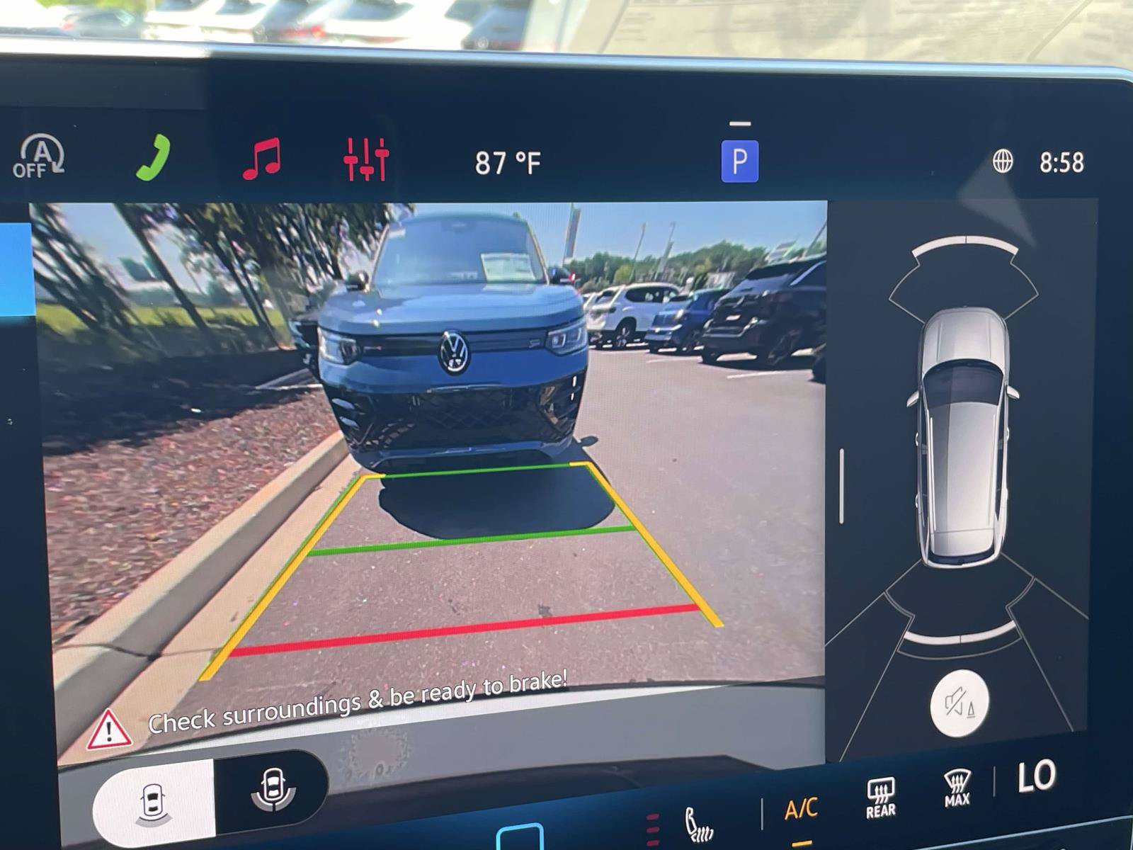 New 2026 Volkswagen Tiguan SE R-Line FWD image 27