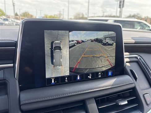 Used 2023 Chevrolet Tahoe High Country AWD/4WD image 15