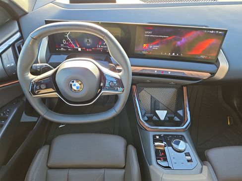 Used 2025 BMW X3 xDrive30i image 14