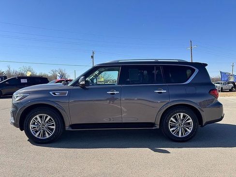 Used 2024 INFINITI QX80 Luxe image 2