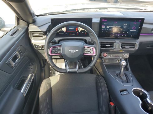 Used 2024 Ford Mustang Coupe image 17