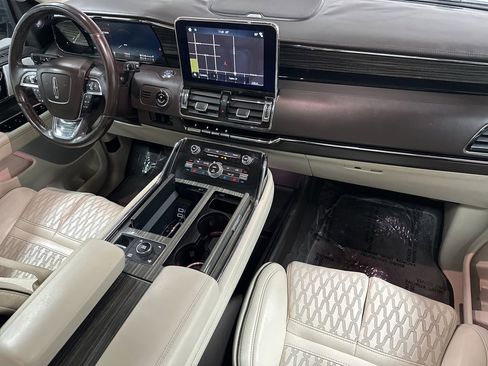 Used 2019 Lincoln Navigator L Black Label w/ Cargo Package image 11