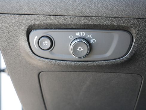 Used 2025 Buick Encore GX Preferred AWD/4WD image 26