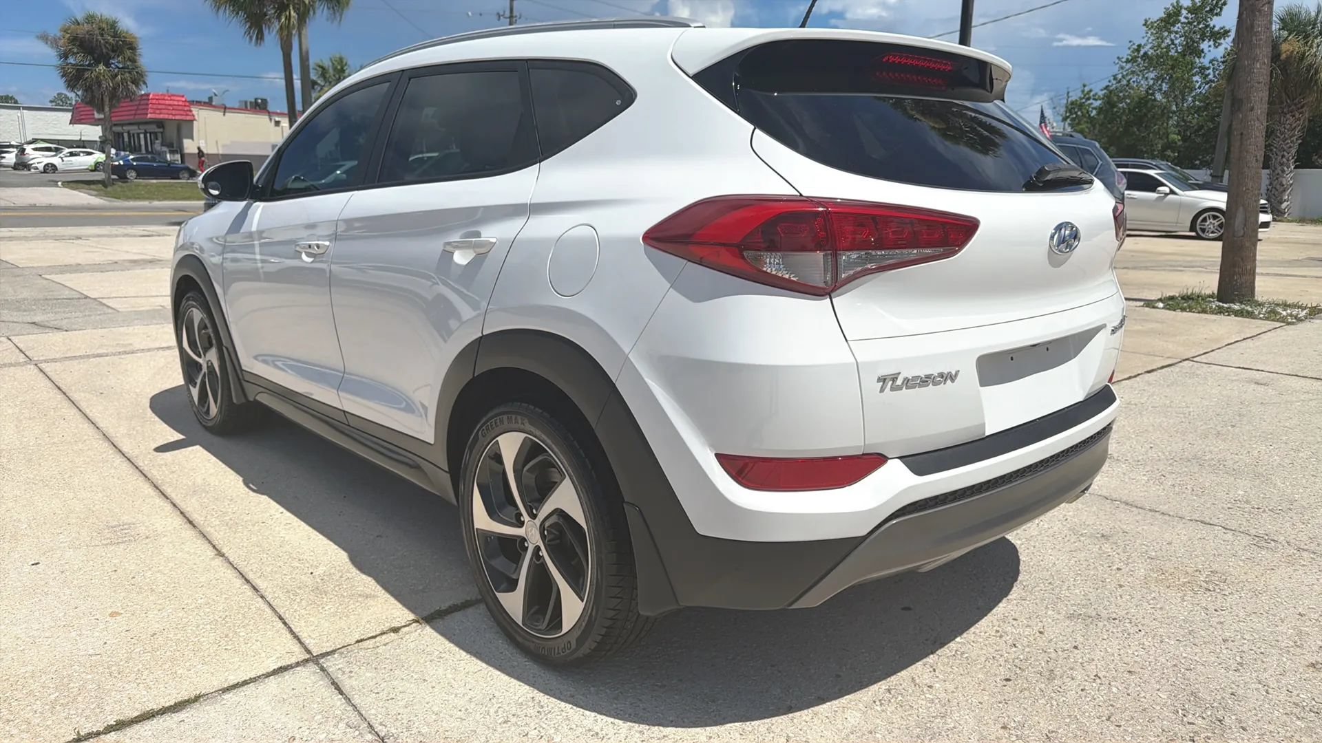 Used 2016 Hyundai Tucson Sport FWD image 3