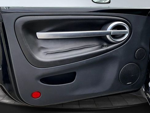 Used 2006 Chevrolet SSR w/ Preferred Equipment Group image 17