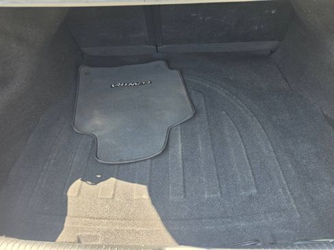 Used 2013 Hyundai Elantra GLS FWD image 22