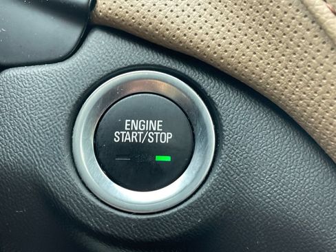 Certified 2022 Chevrolet Equinox Premier AWD/4WD image 36