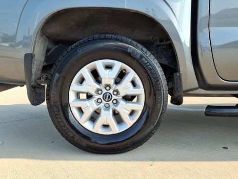 Certified 2023 Nissan Frontier SV w/ Technology Package AWD/4WD image 19