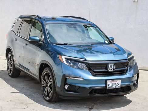 Used 2021 Honda Pilot Special Edition image 3