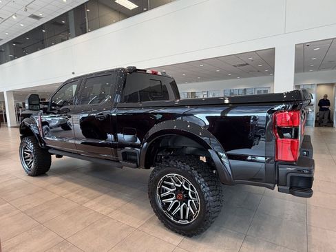 New 2026 Ford F250 Lariat w/ Black Appearance Package AWD/4WD image 9