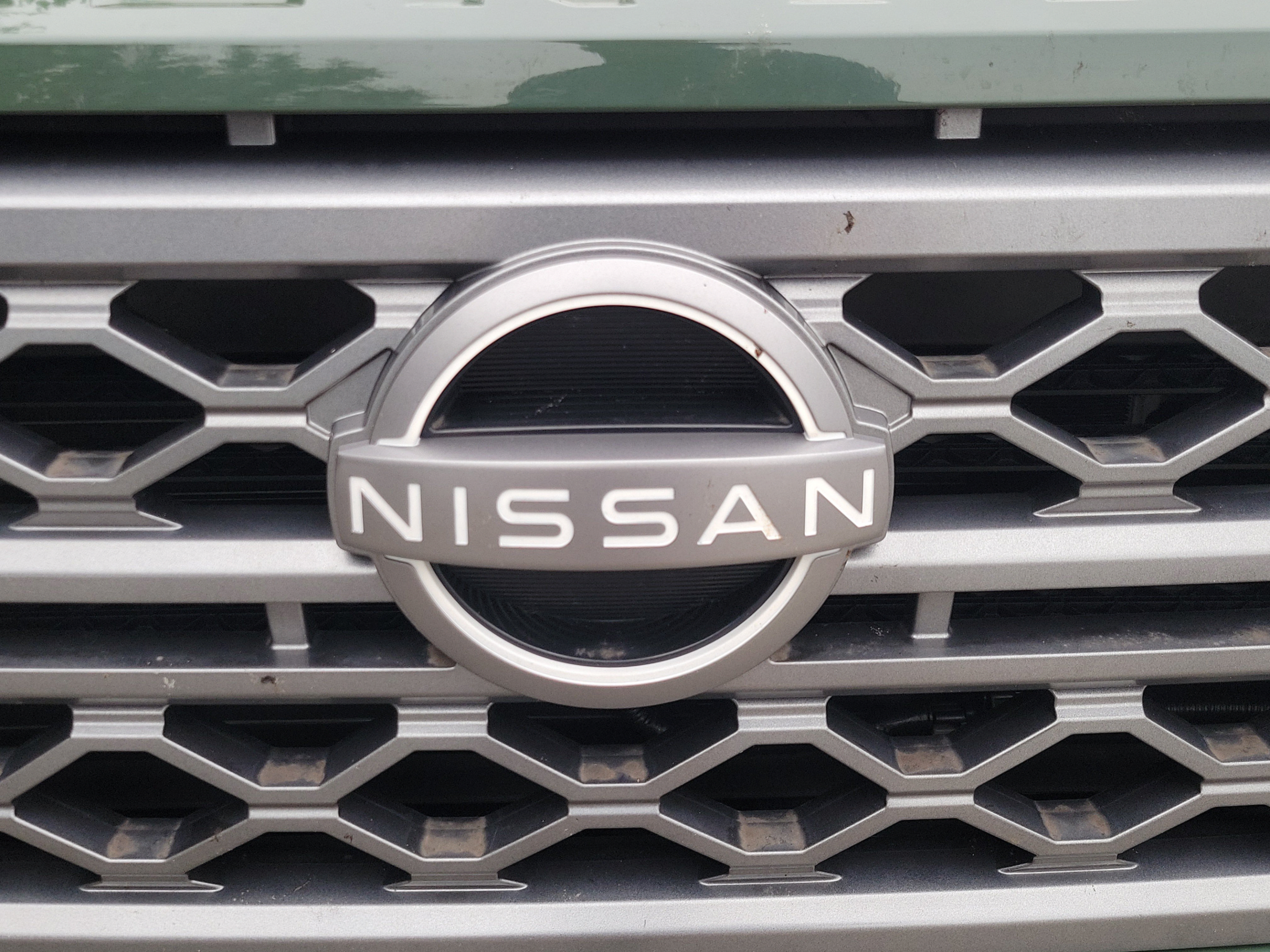 Used 2024 Nissan Frontier SV w/ Technology Package RWD image 12