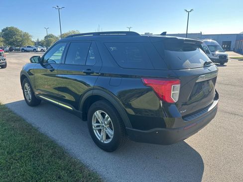 Used 2020 Ford Explorer XLT w/ Comfort Package AWD/4WD image 11