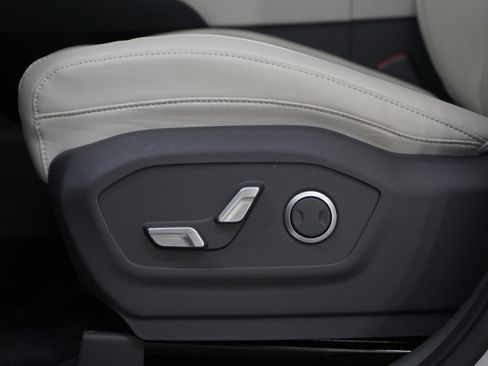 Used 2025 Hyundai Santa Fe SEL image 25