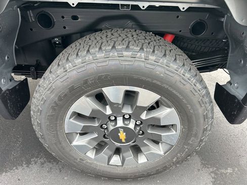 New 2026 Chevrolet Silverado 2500 Custom w/ Custom Convenience Package image 40