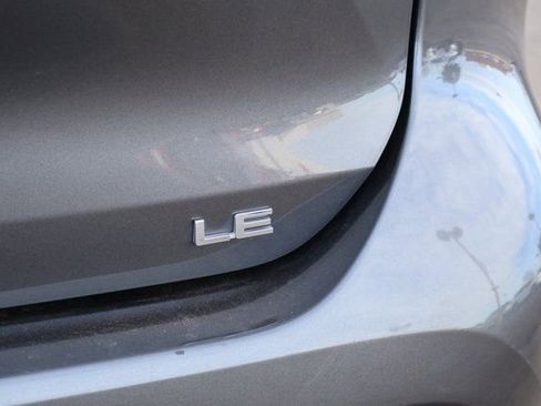 Used 2024 Toyota Highlander LE image 13