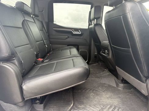 Used 2023 Chevrolet Silverado 1500 RST AWD/4WD image 16