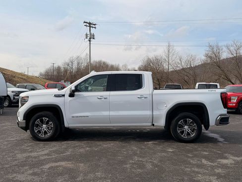 Used 2026 GMC Sierra 1500 SLT image 8