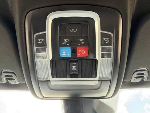 Used 2025 RAM 1500 Big Horn AWD/4WD image 27