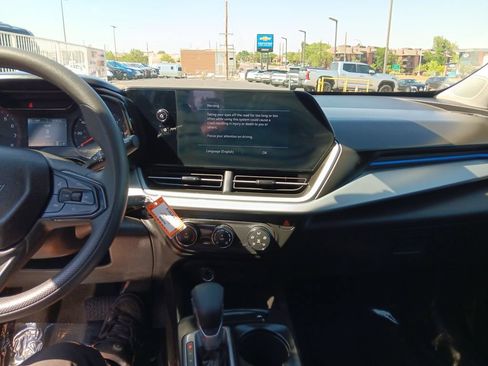 Used 2026 Chevrolet Trax LS FWD image 17