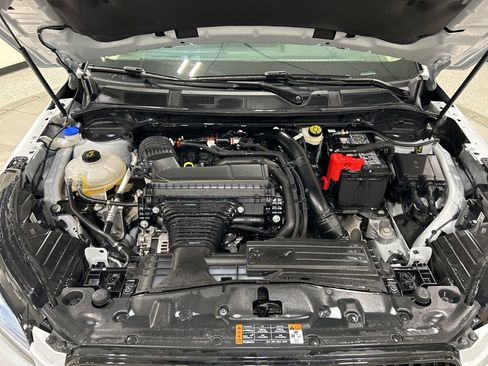 Certified 2025 Lincoln Corsair AWD w/ Equipment Group 101A image 32