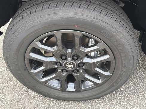 New 2026 Toyota Tundra Platinum AWD/4WD image 22