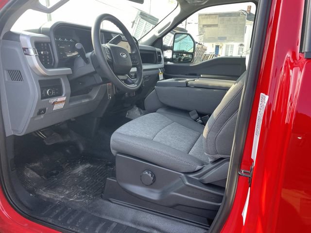 New 2026 Ford F550 4x4 Regular Cab Super Duty image 5