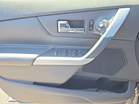 Used 2014 Ford Edge Limited w/ Driver Entry Package AWD/4WD image 16