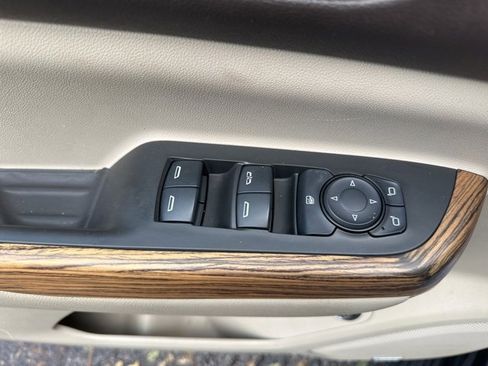 Used 2017 GMC Acadia Denali w/ Technology Package image 22