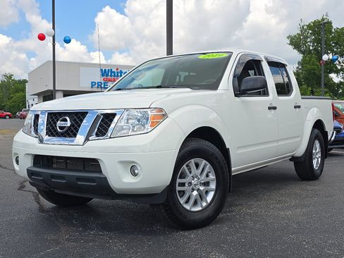 Used 2019 Nissan Frontier SV w/ Value Truck Package AWD/4WD image 2