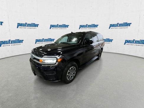 Used 2024 Ford Expedition Max XLT image 5